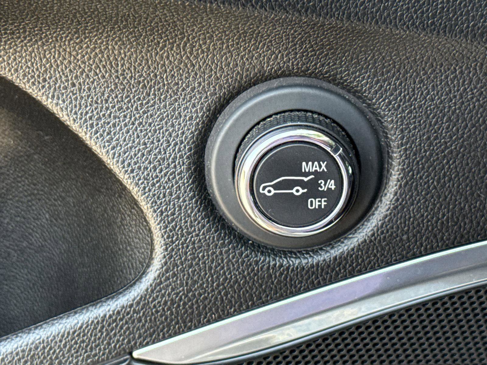 Used 2020 Buick Enclave Avenir w/ Avenir Technology Package image 16