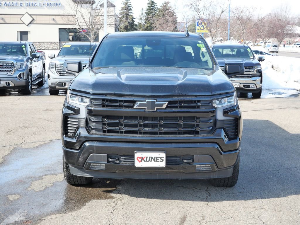 Used 2025 Chevrolet Silverado 1500 RST w/ Convenience Package II AWD/4WD image 2