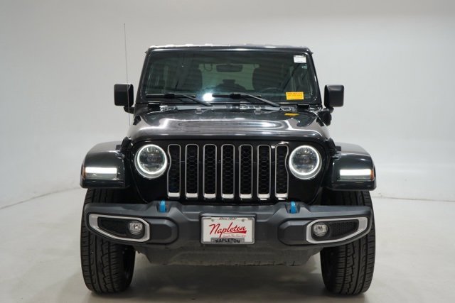 Used 2023 Jeep Wrangler Unlimited Sahara image 2