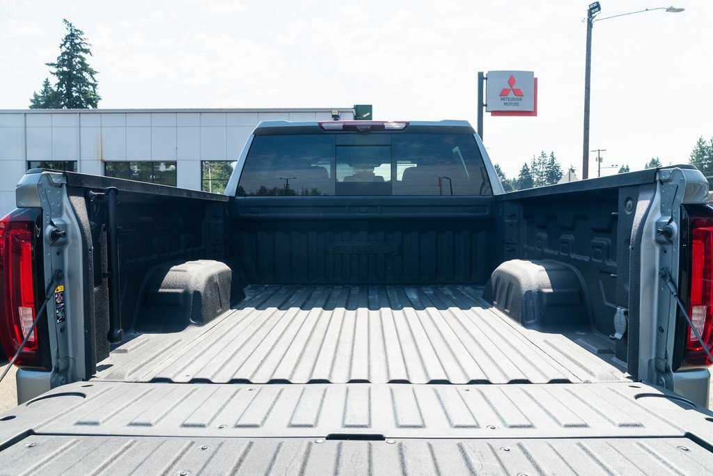 Used 2024 GMC Sierra 1500 AT4 w/ Technology Package image 7