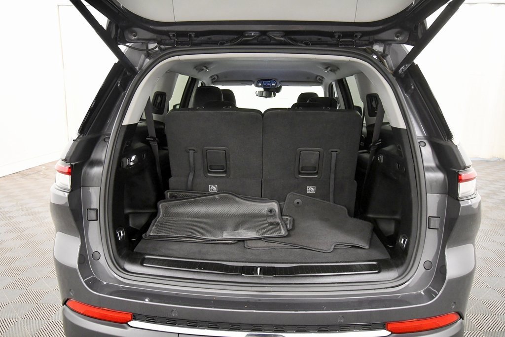 Used 2023 Jeep Grand Cherokee L Limited image 7