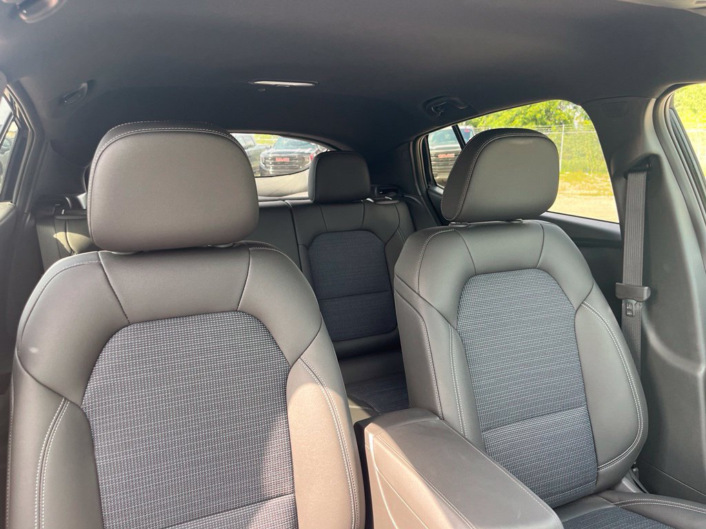 Used 2026 Buick Envista Preferred FWD image 35