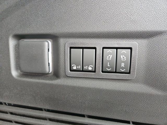 New 2026 GMC Yukon Denali w/ Sun & Power Step Package image 21