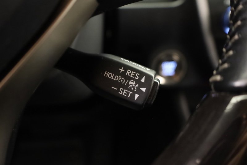 Used 2020 Lexus RX 350L Luxury image 29