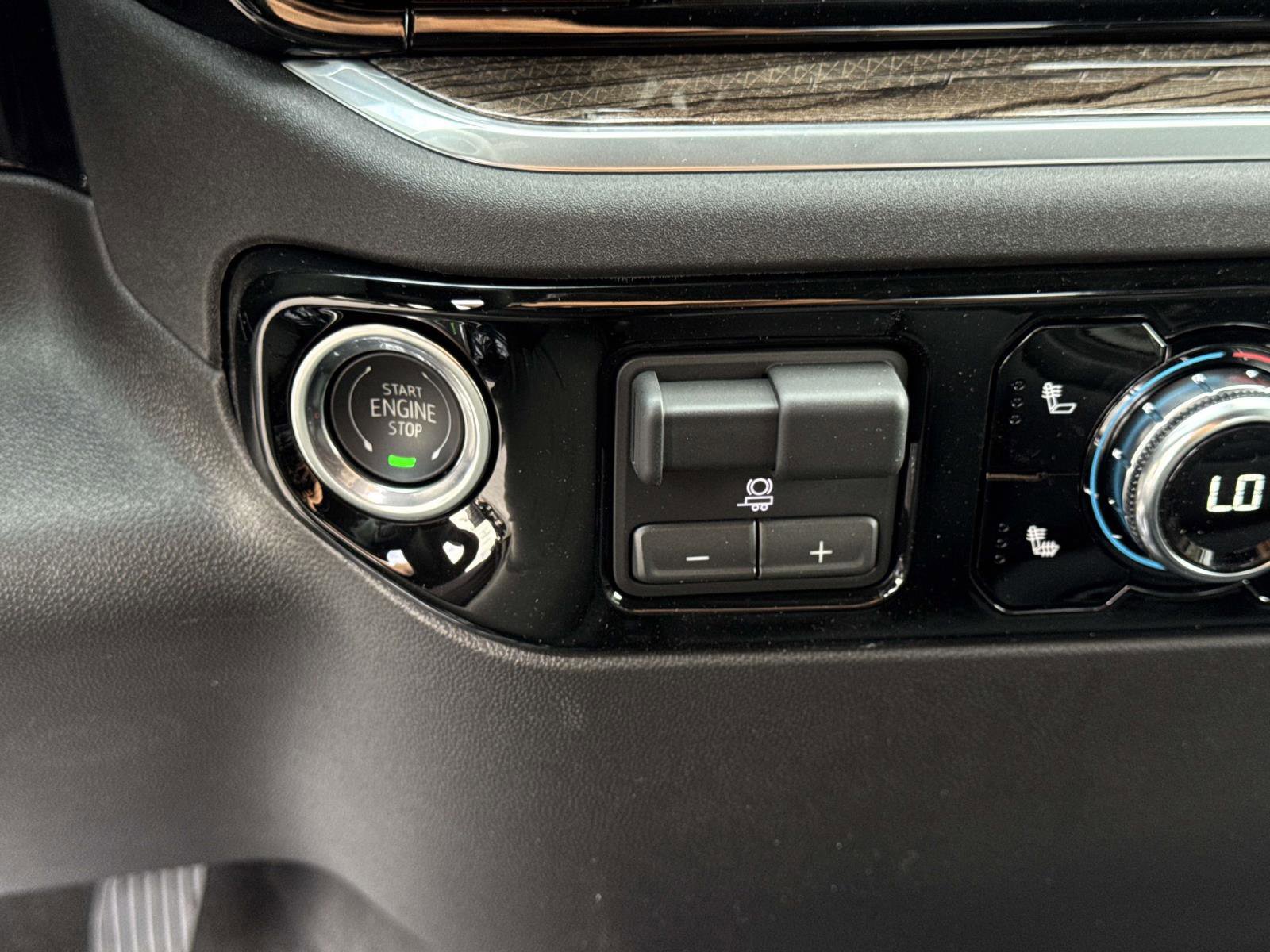 New 2026 GMC Sierra 1500 Elevation image 16