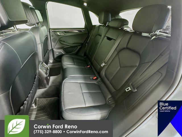 Used 2023 Porsche Macan Turbo image 29