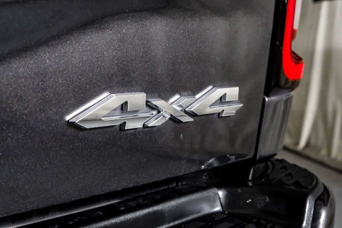 Used 2025 RAM 2500 Big Horn AWD/4WD image 45