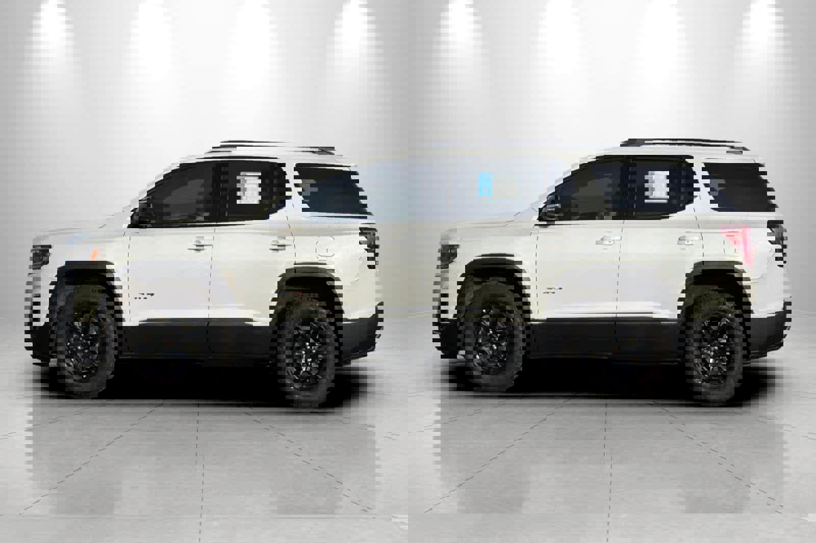 Used 2022 GMC Acadia AT4 w/ Technology Package image 5