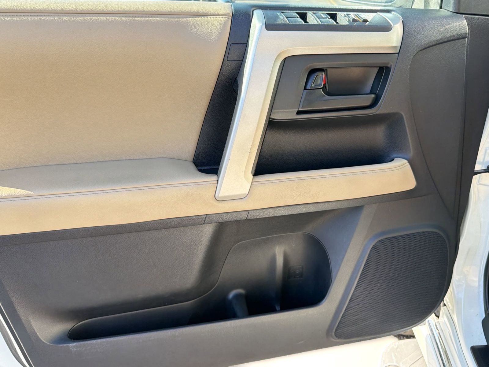 Used 2010 Toyota 4Runner Limited RWD image 12