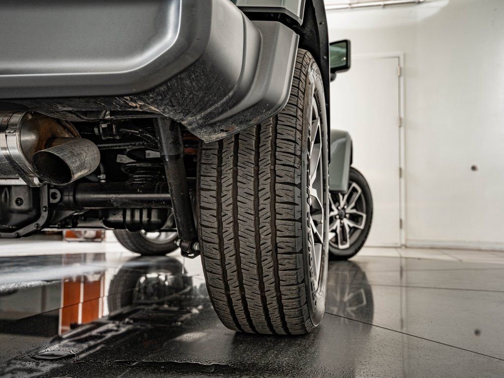 Used 2024 Jeep Wrangler Unlimited image 41