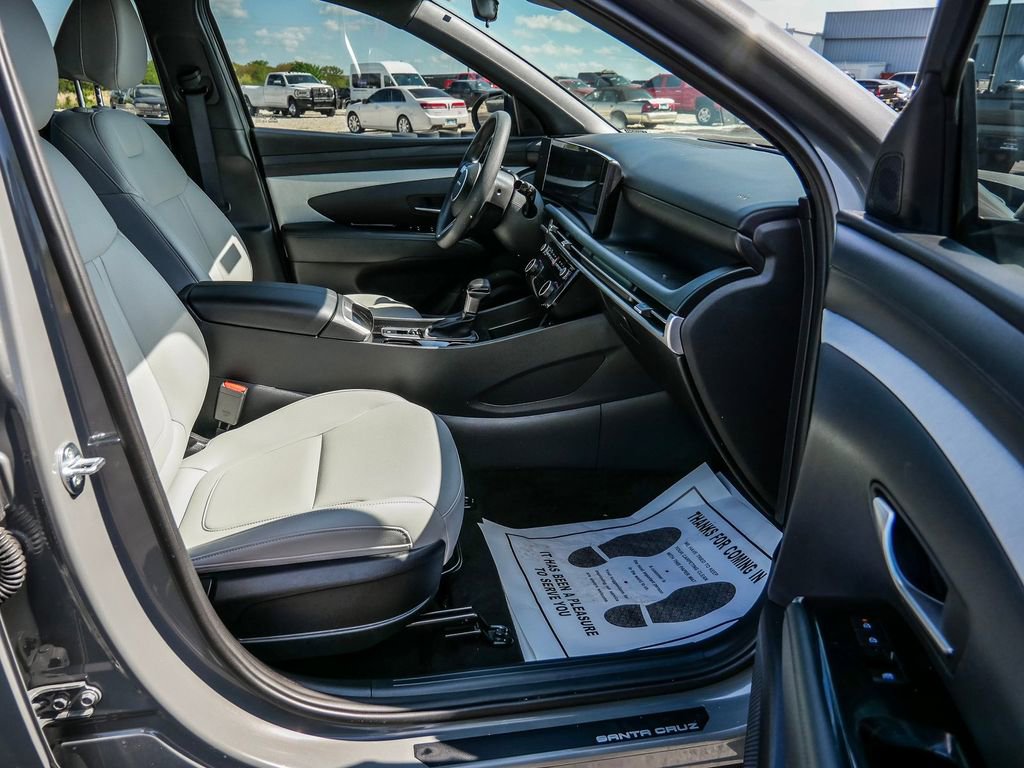 Used 2025 Hyundai Santa Cruz SEL image 14