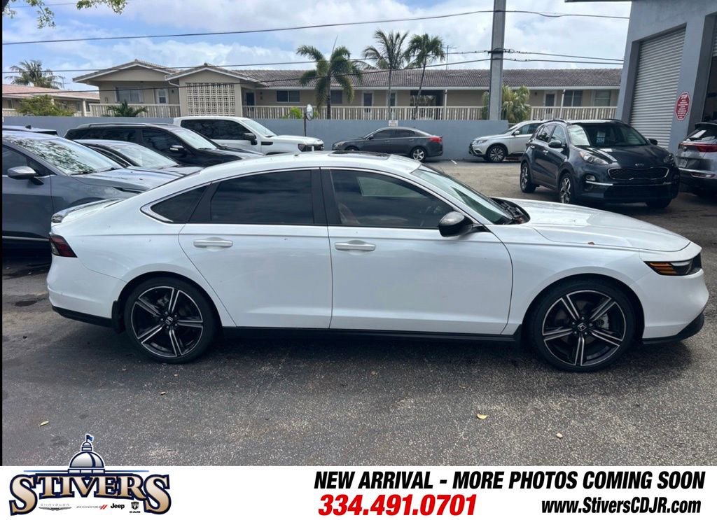 Used 2023 Honda Accord Sport image 4