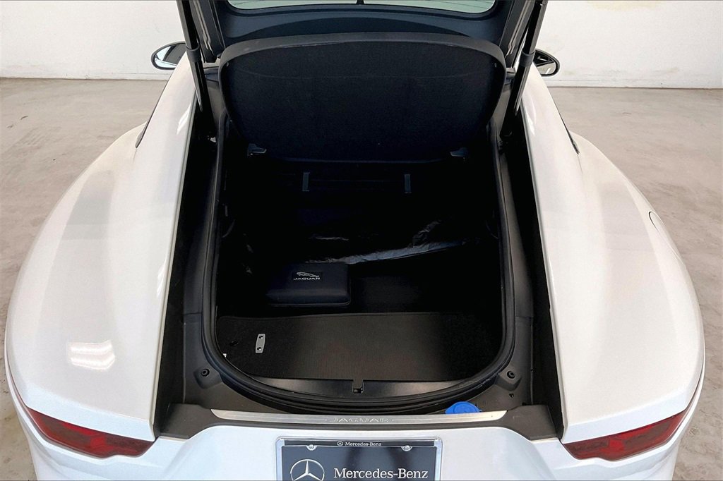 Used 2024 Jaguar F-TYPE Coupe AWD image 32