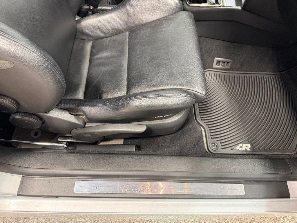 Used 2004 Volkswagen R32 image 39