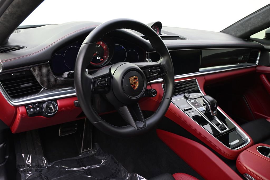 Used 2023 Porsche Panamera Turbo S image 11