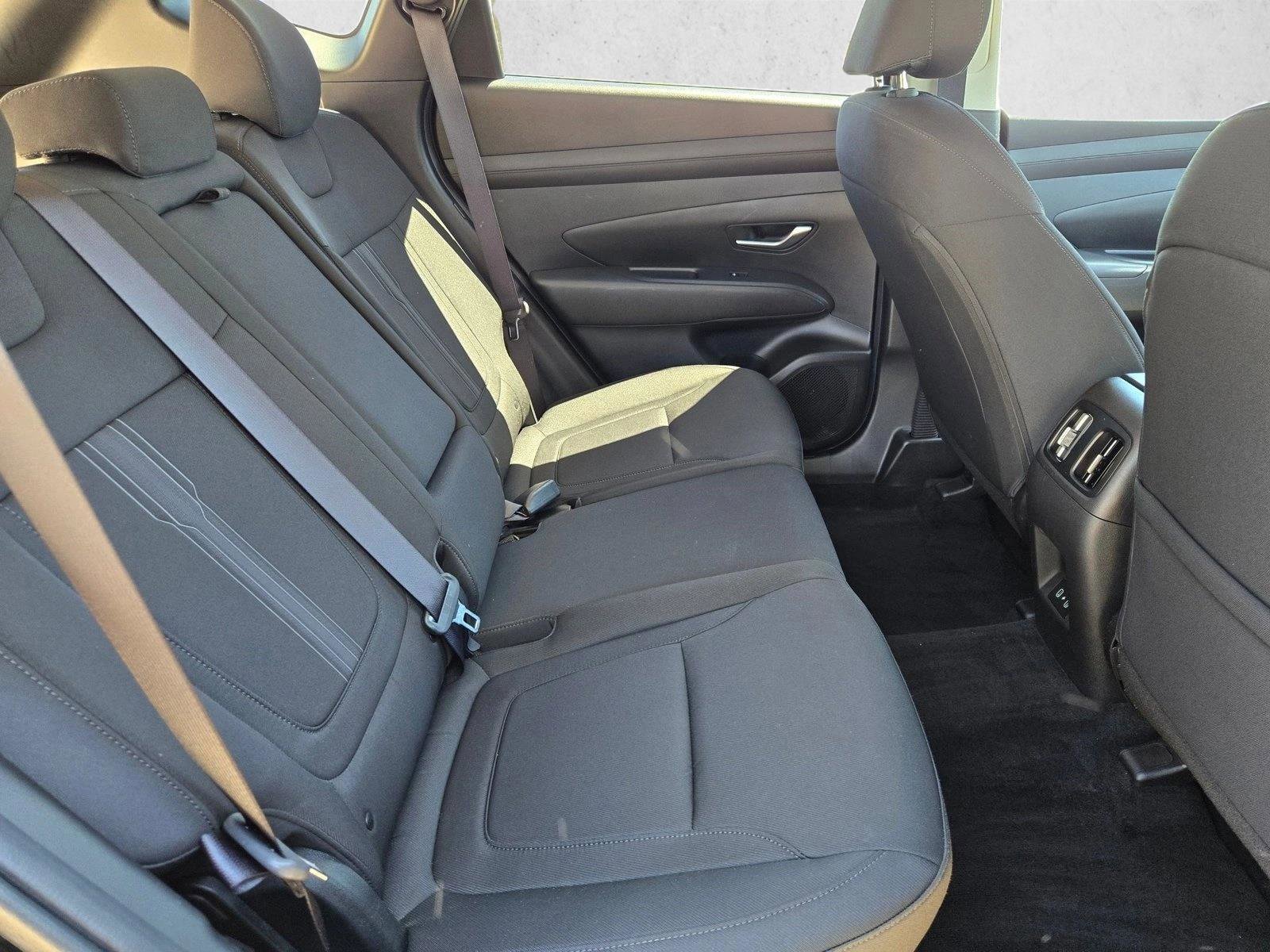 Used 2025 Hyundai Tucson SEL FWD image 18