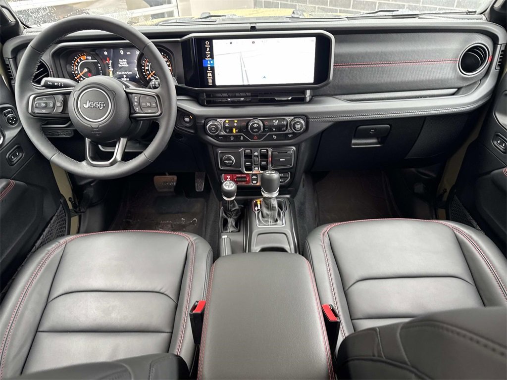 Used 2025 Jeep Wrangler Unlimited Rubicon image 14