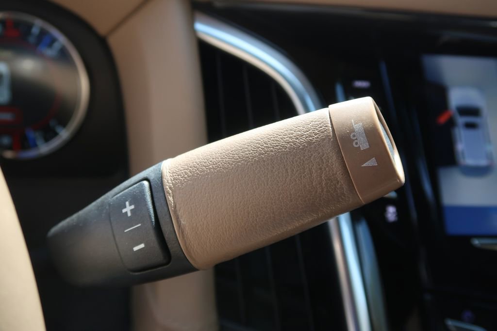Certified 2020 Cadillac Escalade Platinum image 28
