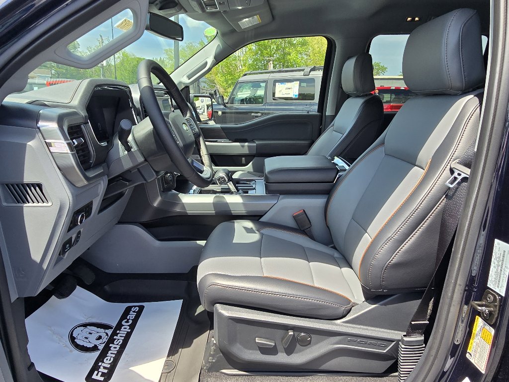 New 2025 Ford F150 Lariat w/ Equipment Group 501A Mid image 9