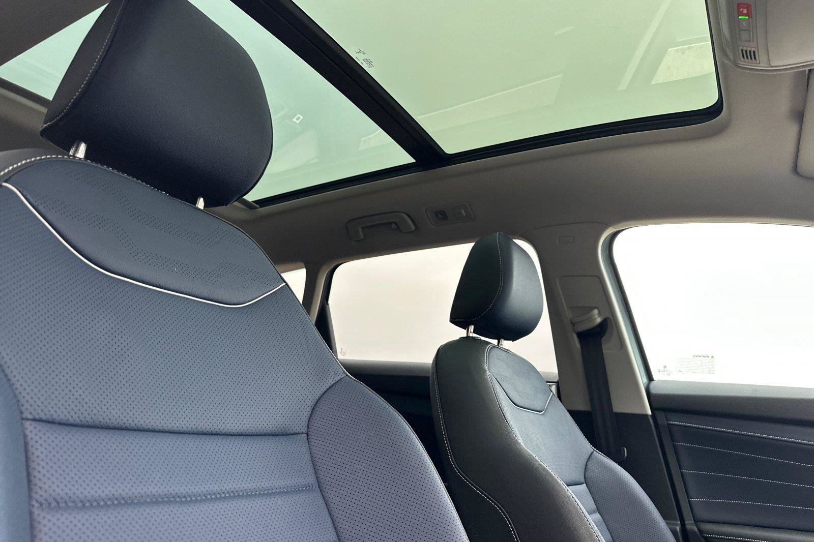 New 2026 Volkswagen Taos SEL AWD/4WD image 16