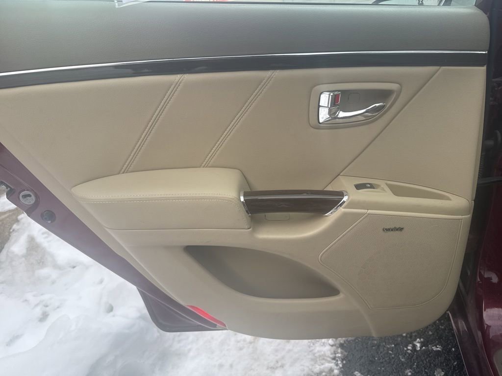 Used 2009 Hyundai Azera Limited w/ Ultimate Pkg 3 image 46