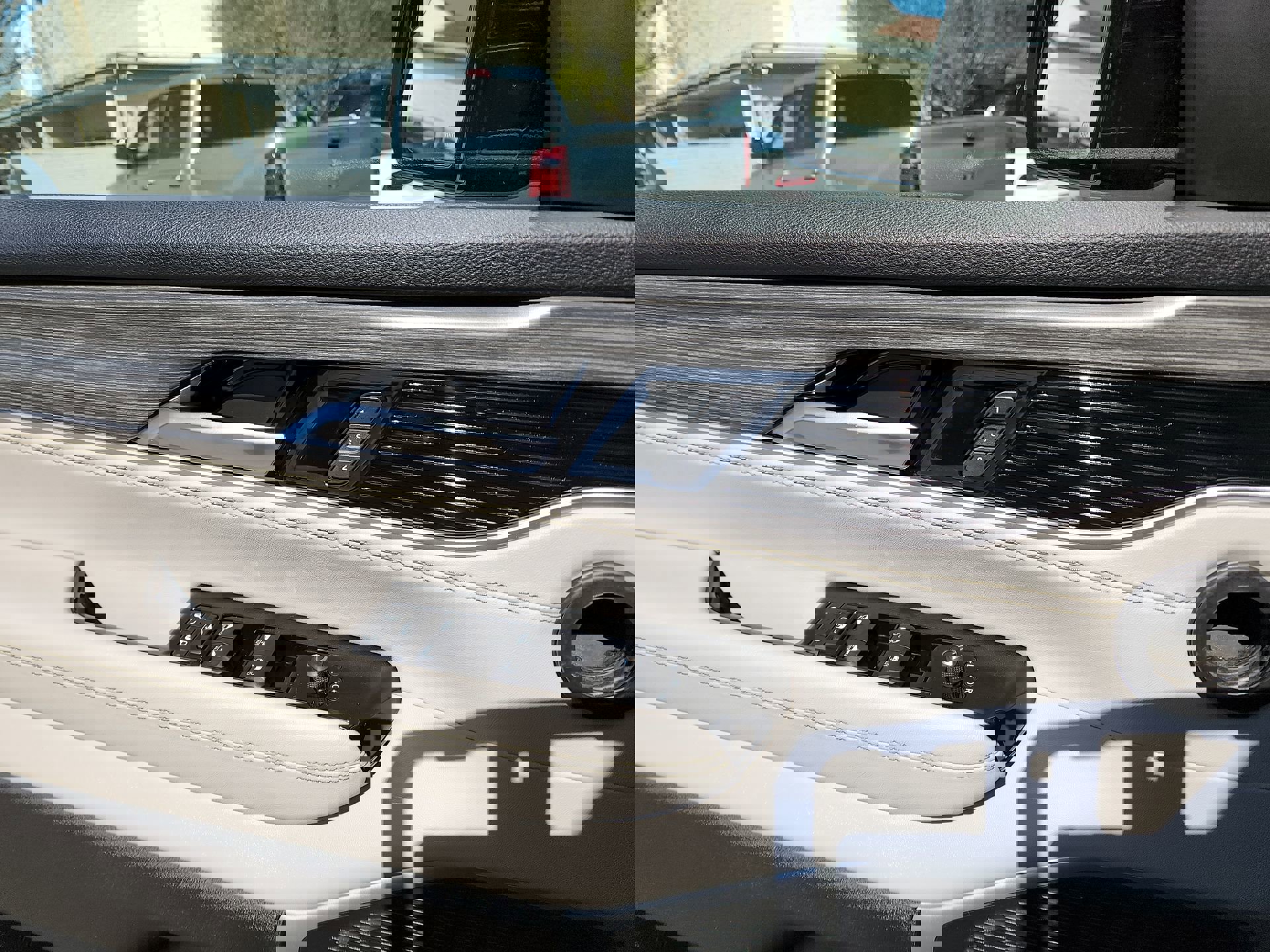 Certified 2023 Jeep Wagoneer Series II w/ Premium Group I image 15