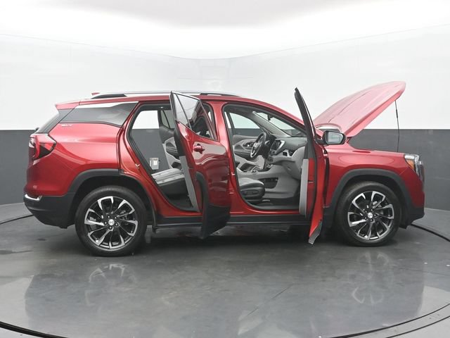 Used 2023 GMC Terrain SLT w/ LPO, Floor Liner Package FWD image 55