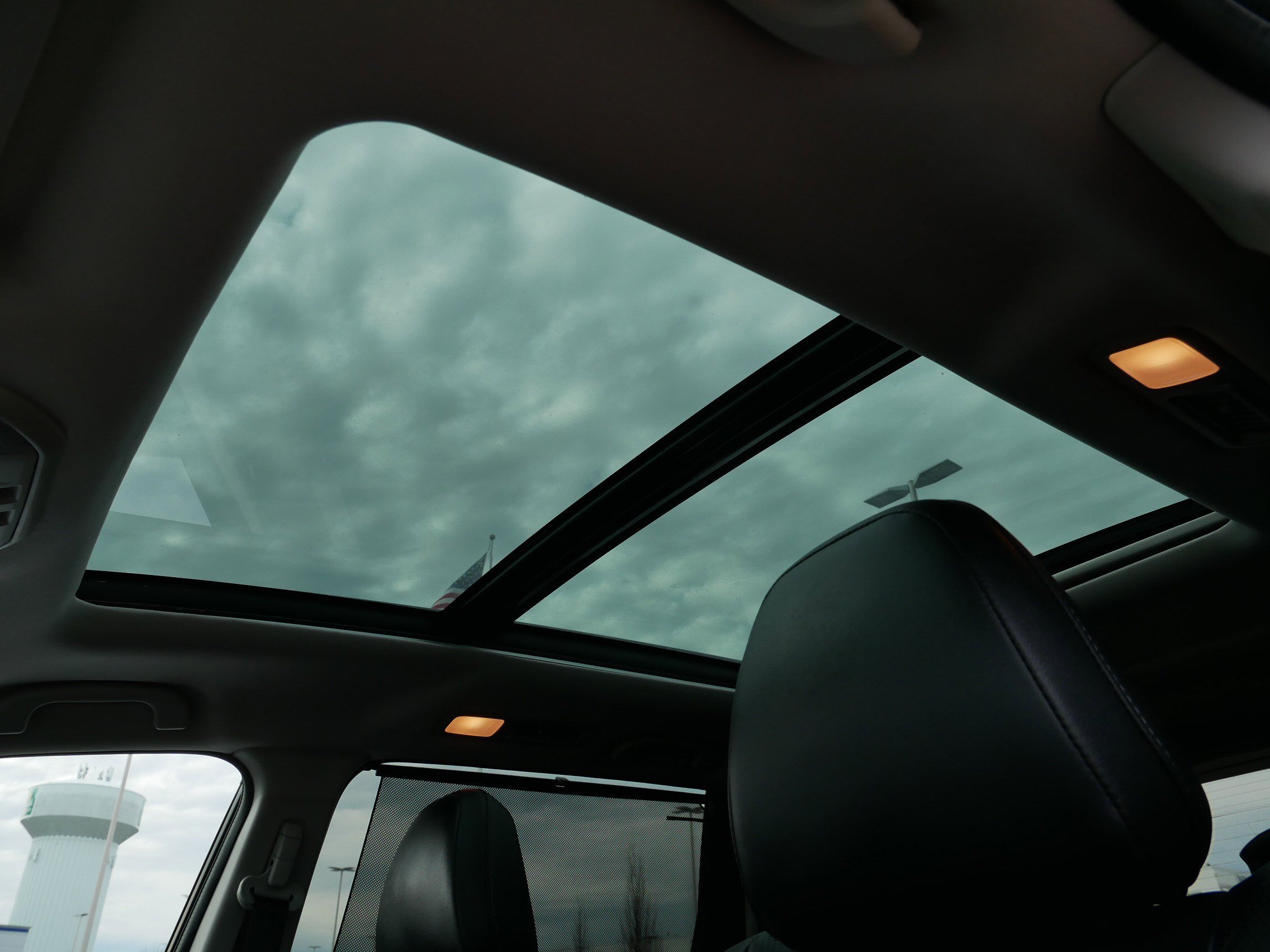 Certified 2023 Subaru Ascent Limited w/ Technology Package image 34