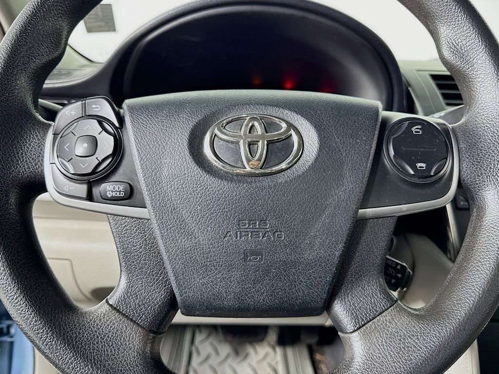 Used 2012 Toyota Camry LE FWD image 26