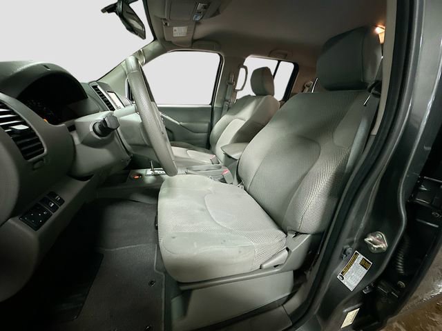 Used 2020 Nissan Frontier SV image 21