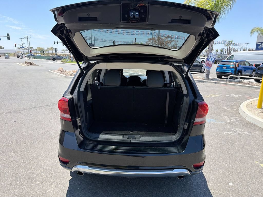 Used 2017 Dodge Journey Crossroad FWD image 18