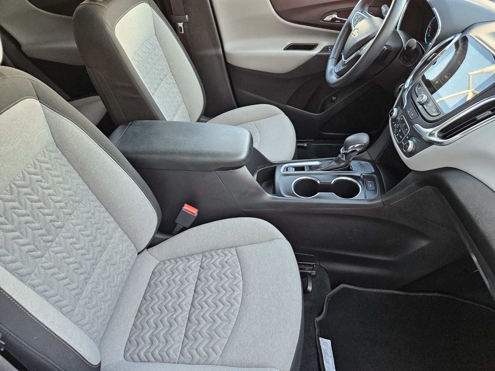Certified 2024 Chevrolet Equinox LT FWD image 18