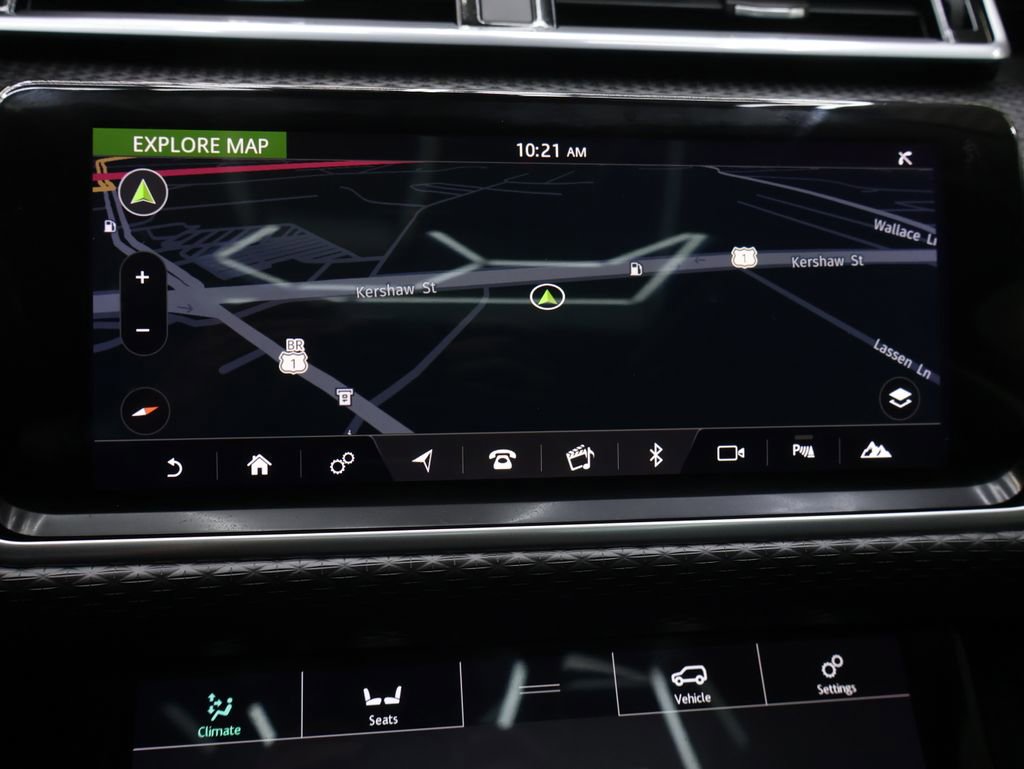 Used 2018 Land Rover Range Rover Velar S image 22