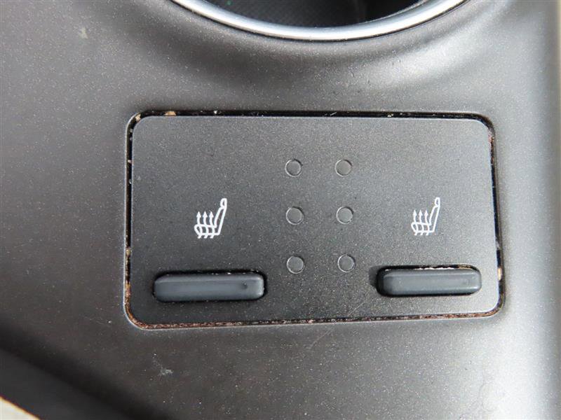 Used 2021 Toyota Camry XLE FWD image 28