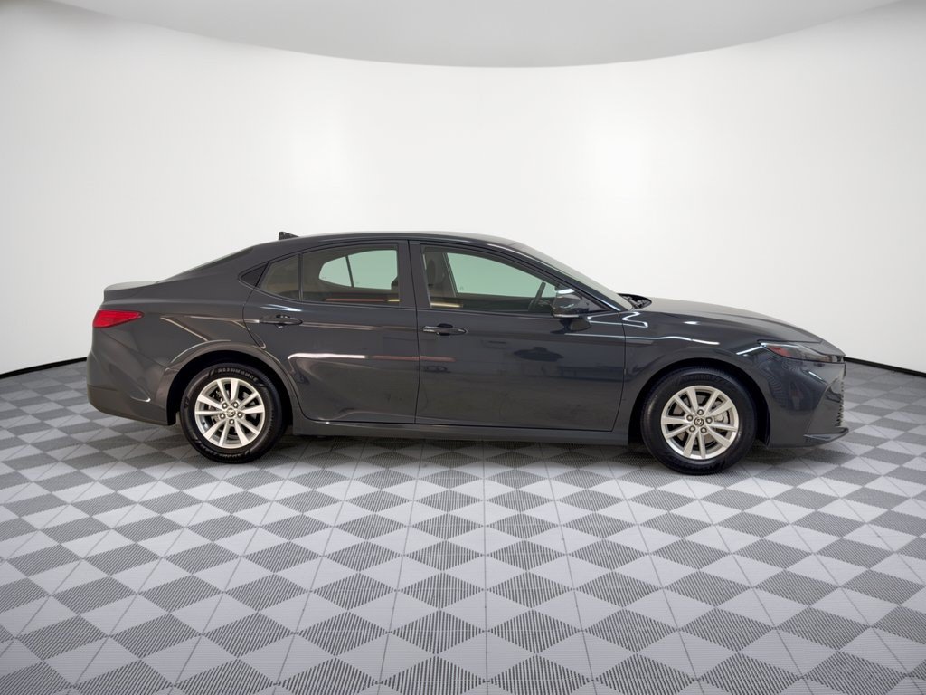 Used 2025 Toyota Camry LE FWD image 8