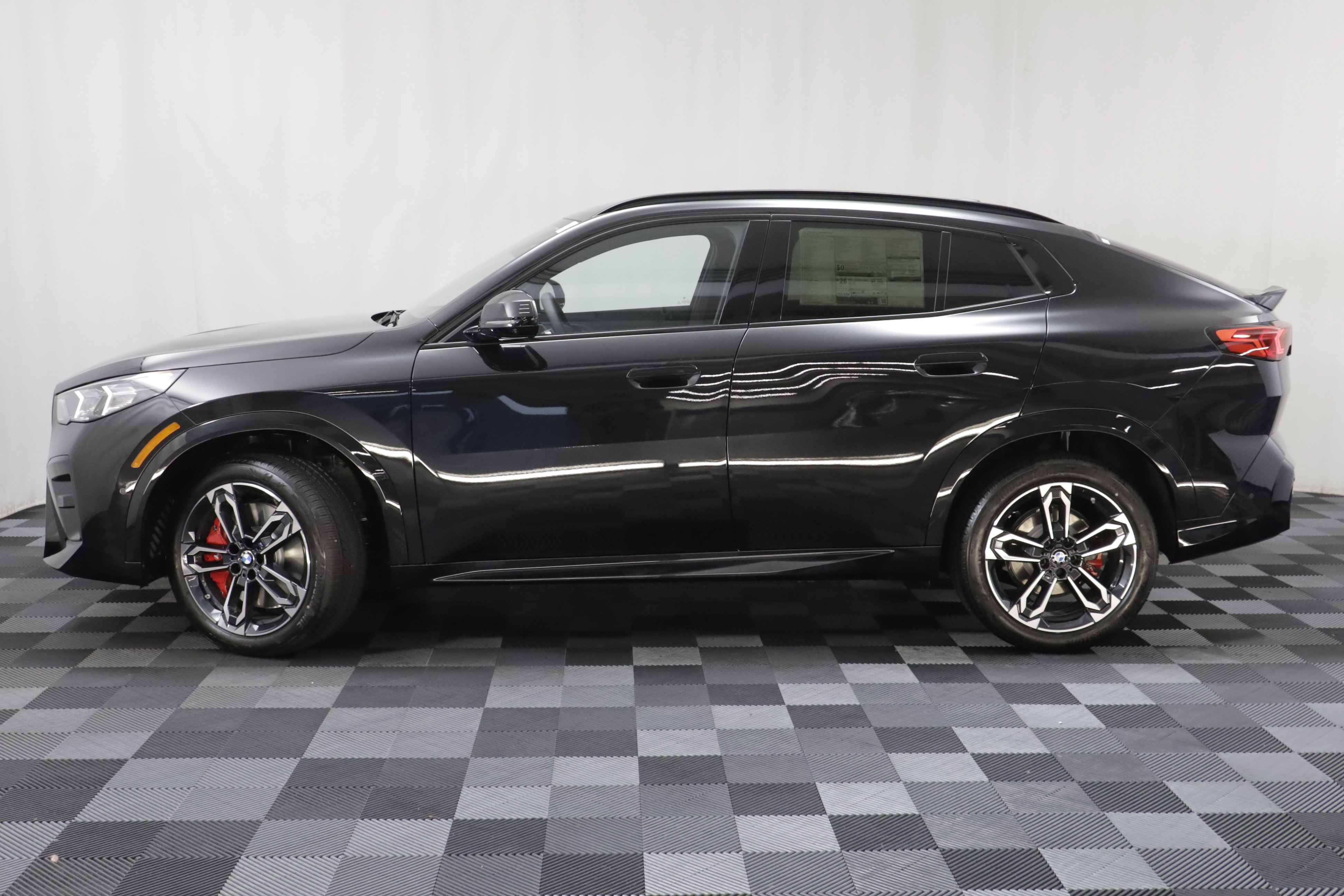 New 2027 BMW X2 xDrive28i w/ Technology Package AWD/4WD image 5