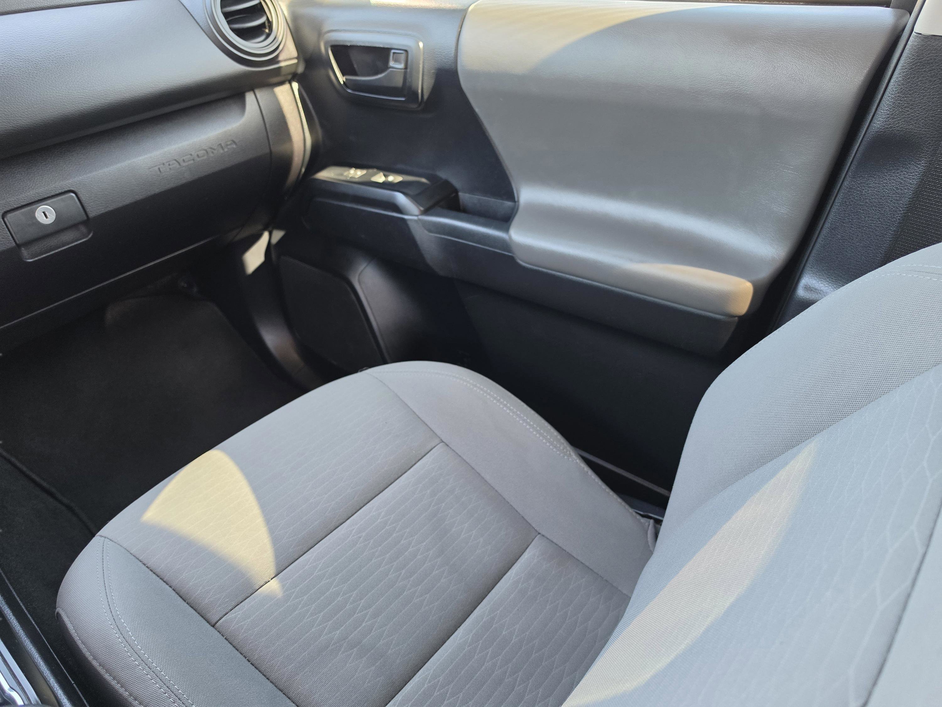 Used 2019 Toyota Tacoma SR w/ SR Convenience Package RWD image 23