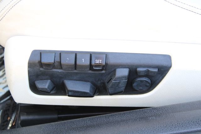 Used 2017 BMW M6 Convertible RWD image 35