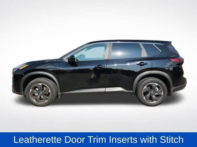 Used 2025 Nissan Rogue SV w/ SV Premium Package image 6