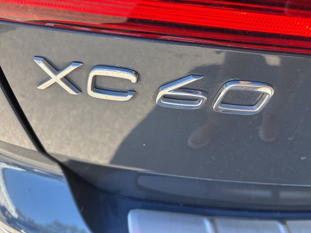 Used 2021 Volvo XC60 T5 Inscription w/ Advanced Package image 32