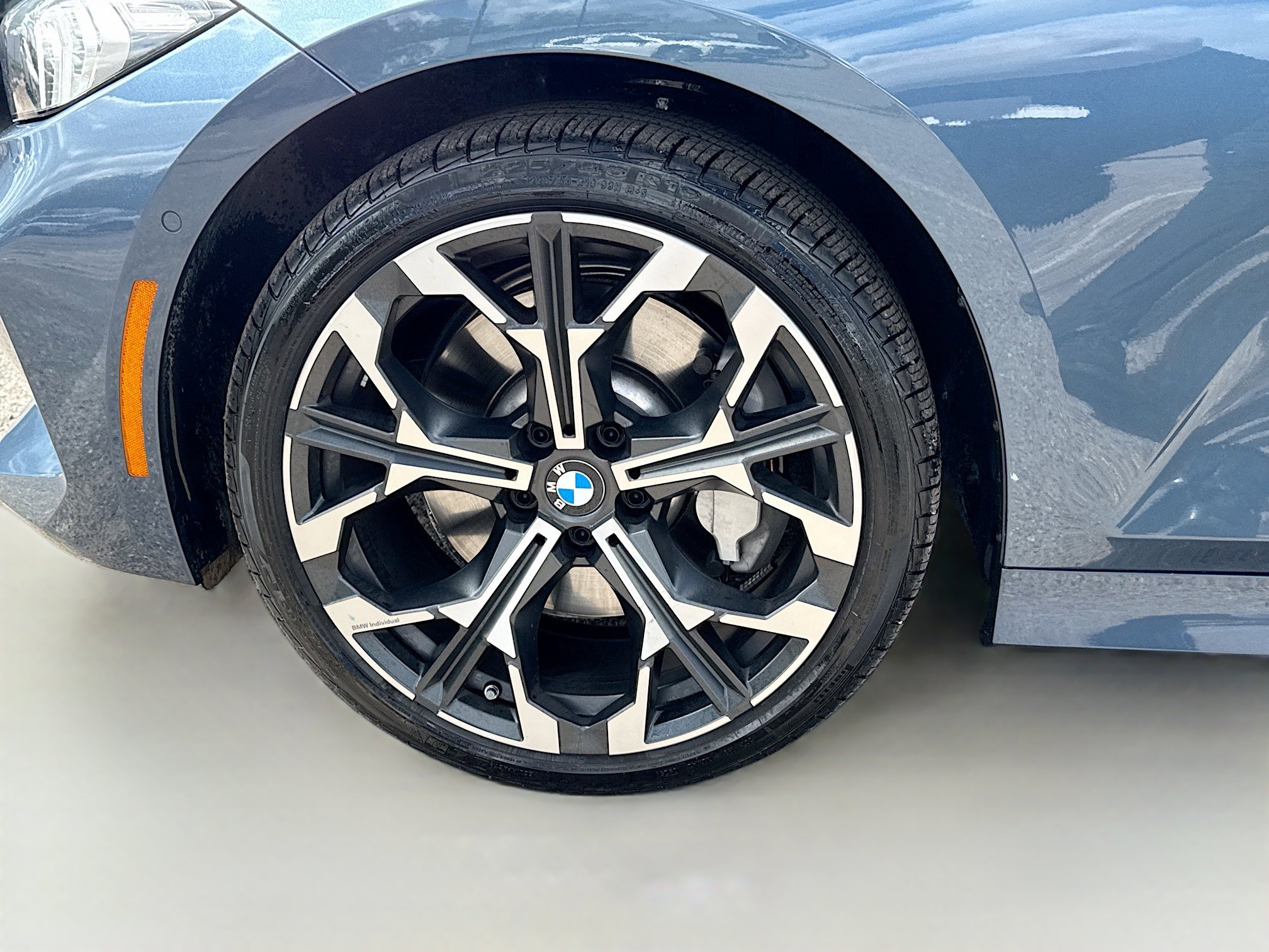 Used 2025 BMW 330i Sedan image 43