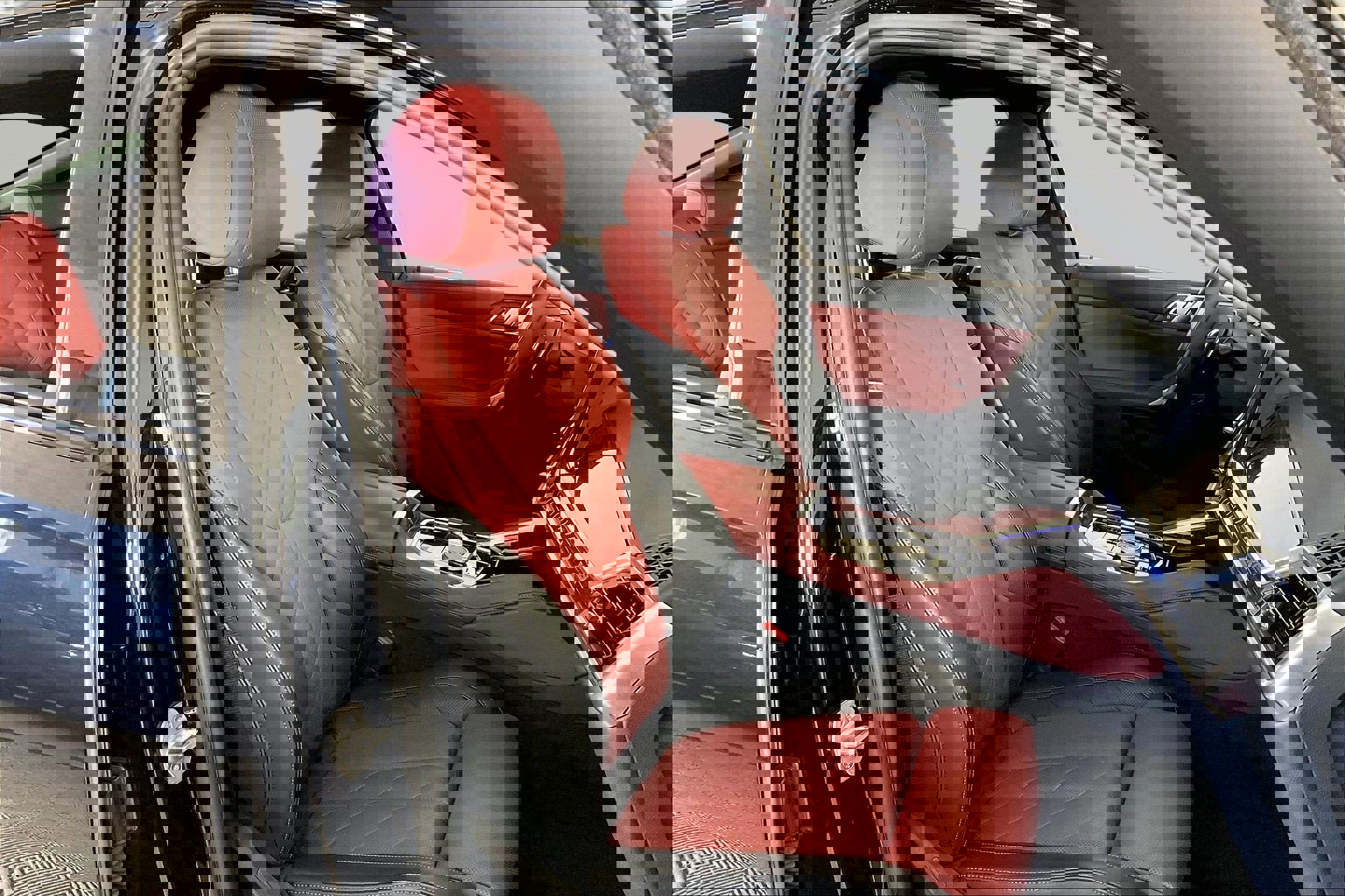 Certified 2024 BMW X6 xDrive40i w/ Premium Package image 12