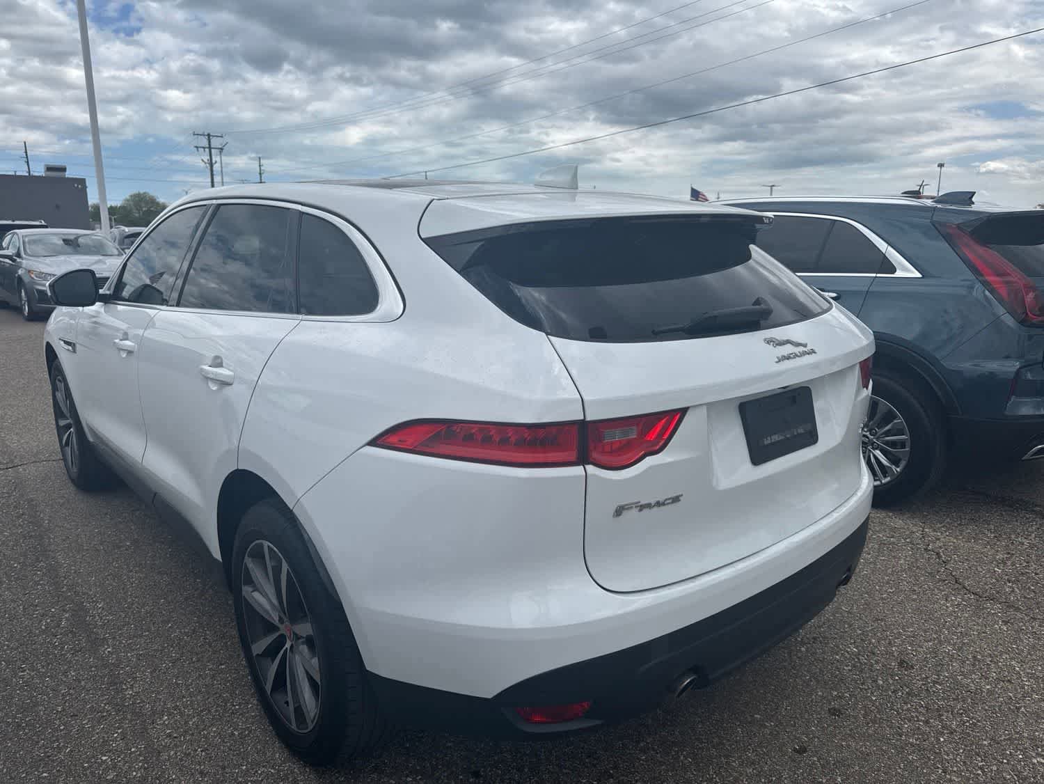 Used 2019 Jaguar F-PACE Prestige AWD/4WD image 11