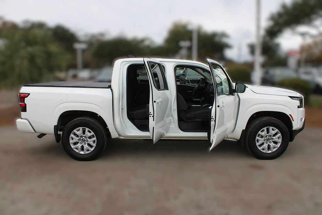 Used 2023 Nissan Frontier SV w/ SV Convenience Package image 6