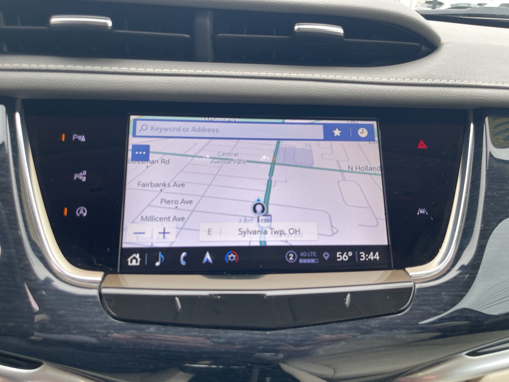 Used 2024 Cadillac XT6 Premium Luxury w/ Technology Package AWD/4WD image 26