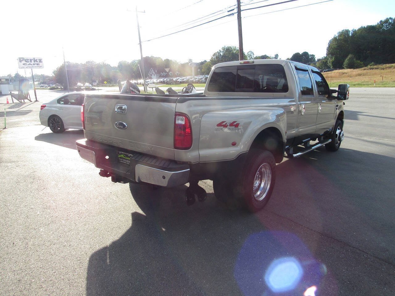 Used 2008 Ford F350 Lariat AWD/4WD image 4