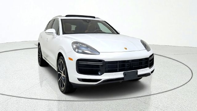 Used 2019 Porsche Cayenne Turbo AWD/4WD image 1