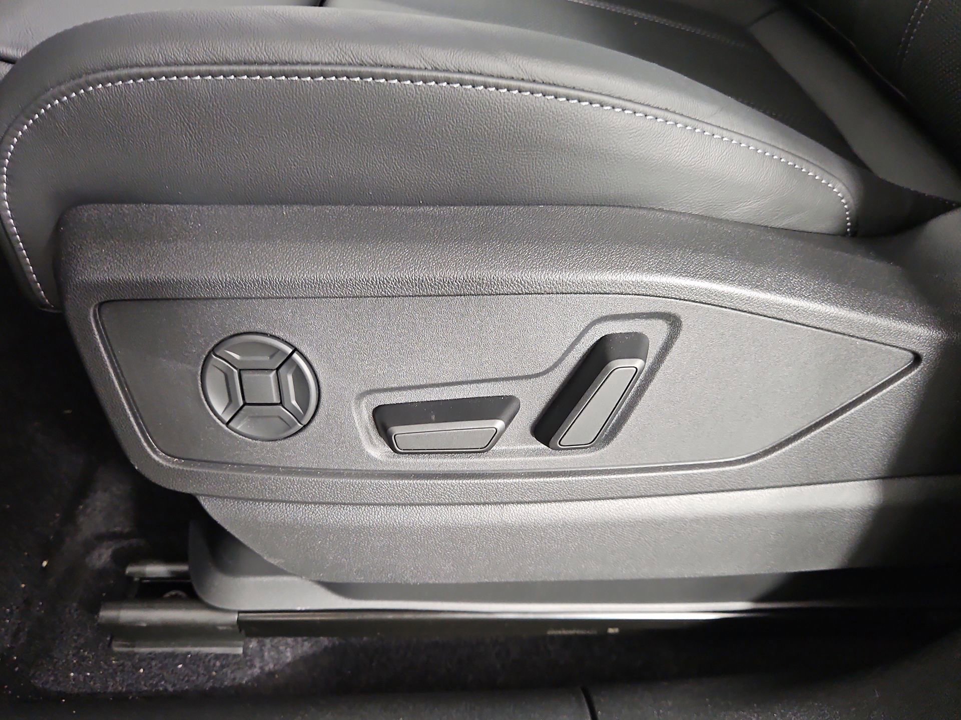 New 2026 Audi Q5 Premium Plus AWD/4WD image 17