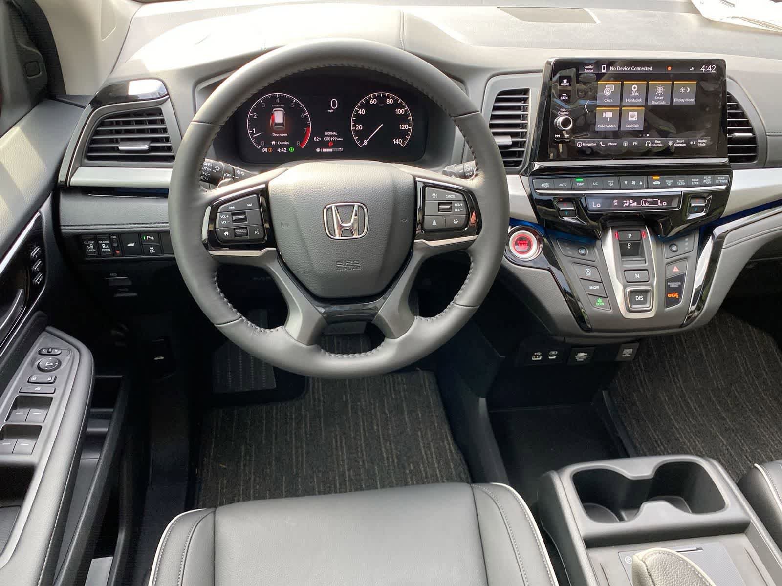 New 2026 Honda Odyssey Touring image 11