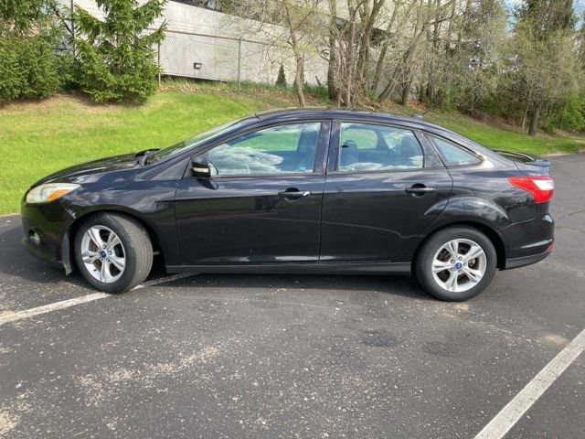 Used 2012 Ford Focus SE FWD image 9